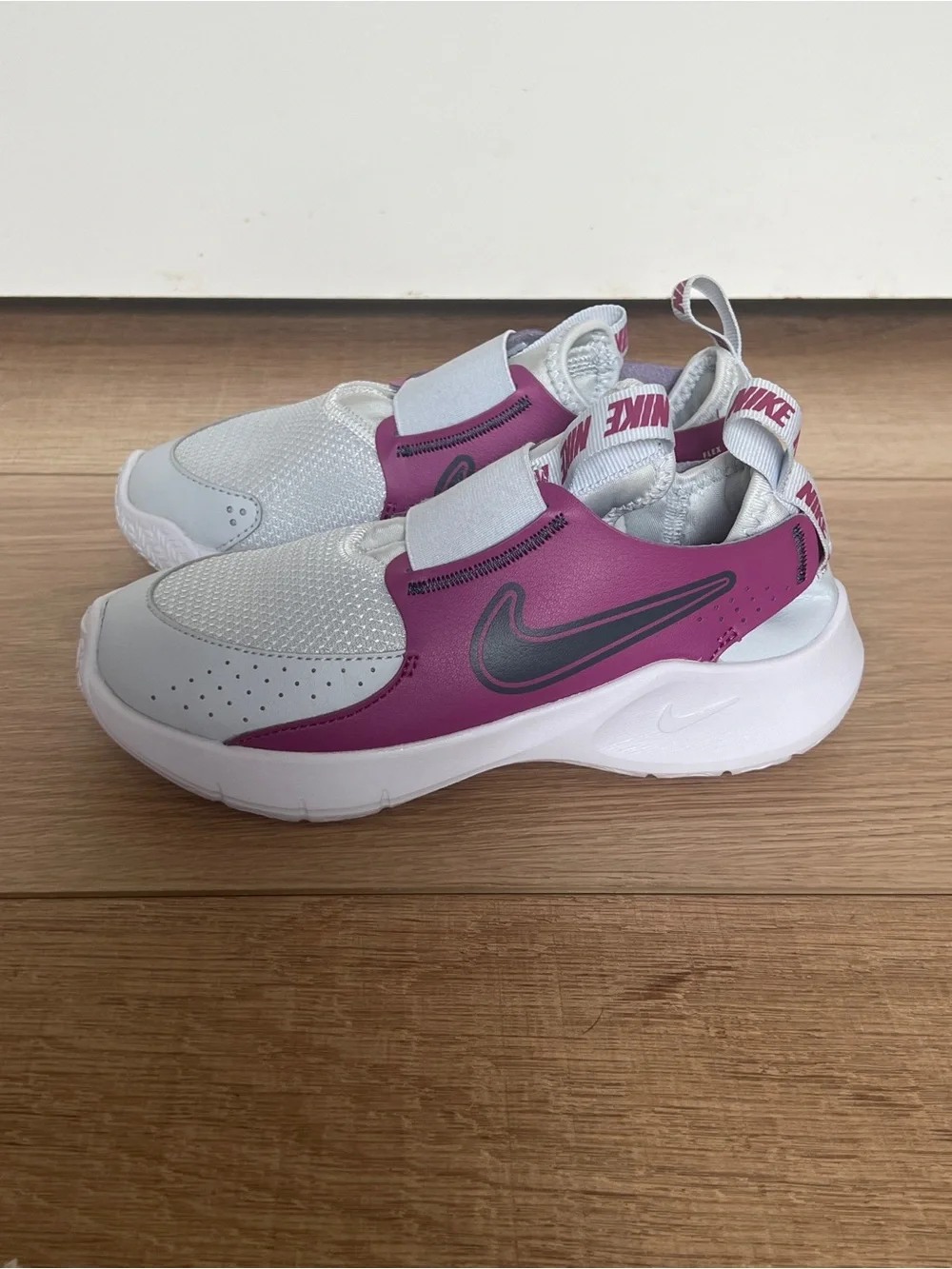 NEW! Nike Flex Runner 3 Size 1Y- Purple and Grey